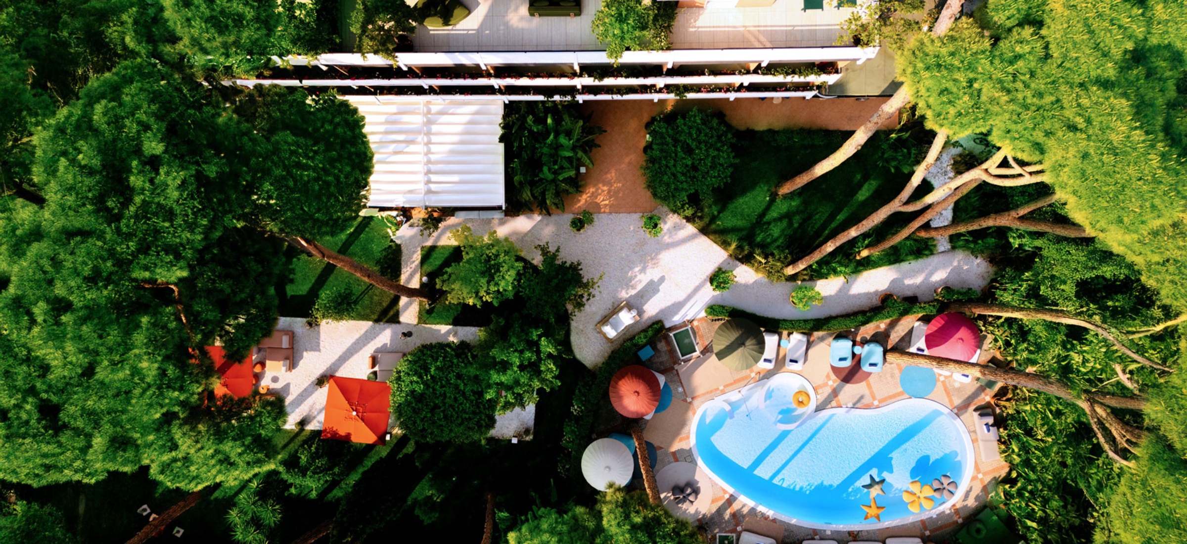 a luxury boutique hotel in the prestigious coastal town of forte dei marmi, designed to offer an exclusive retreat blending elegance, comfort, and high end hospitality.